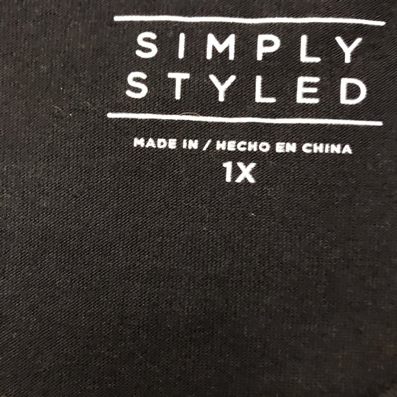 Gifted!   Free with a women’s purchase!  Black Top. Size 1X. NWOT!  Never Worn! - Picture 4 of 4